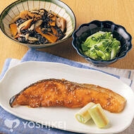 鮭のごま照り焼き